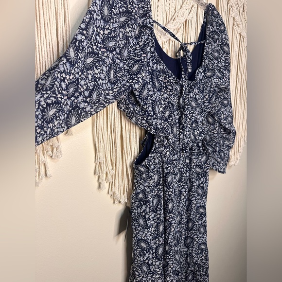 Lulu's Navy Floral Long Sleeve Dress - Picture 3 of 7